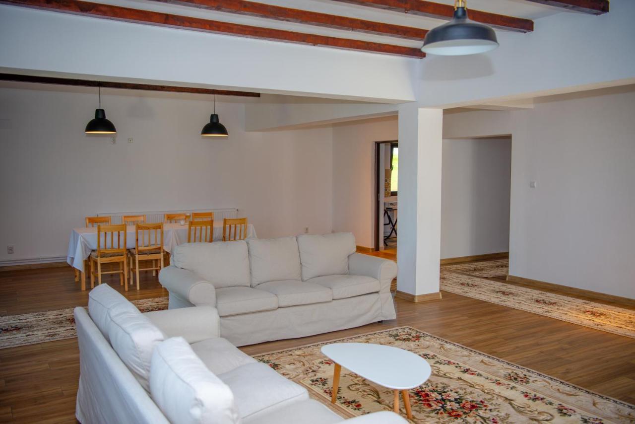 Family House Pristol Apartment Exterior foto