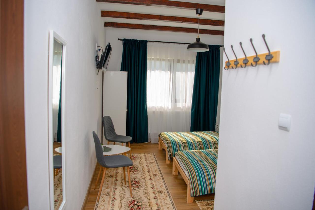 Family House Pristol Apartment Exterior foto