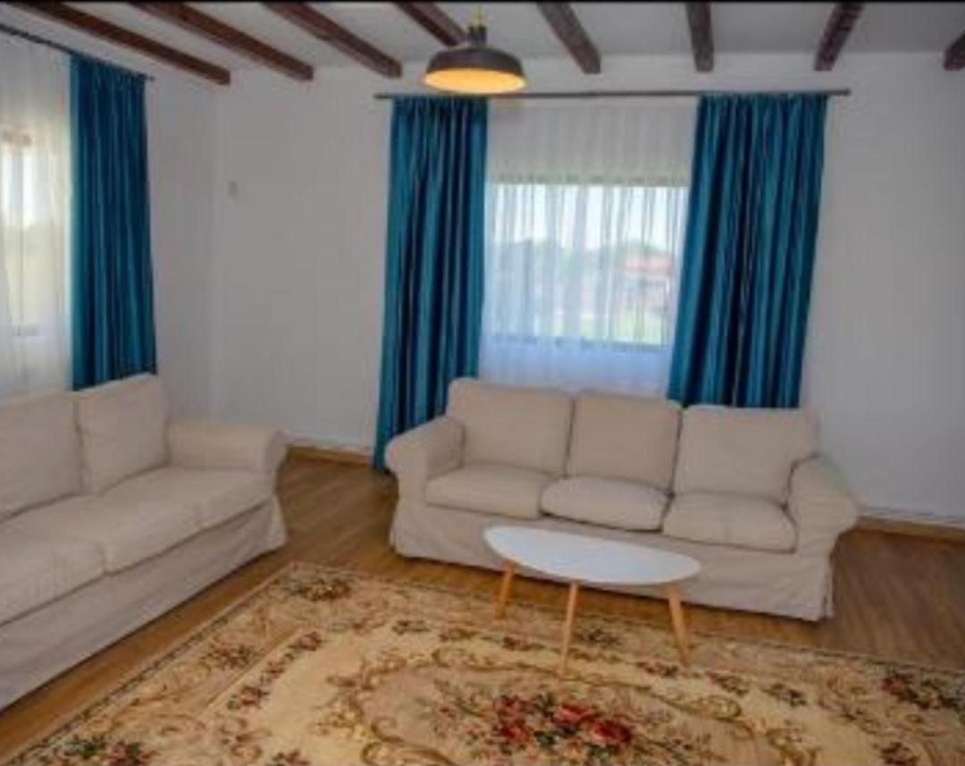 Family House Pristol Apartment Exterior foto